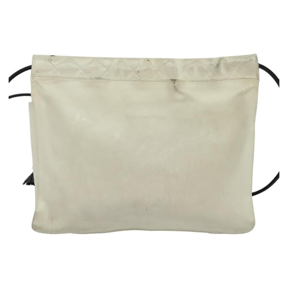 Chanel Classic Flap Shoulder Bag - Picture 2 of 7